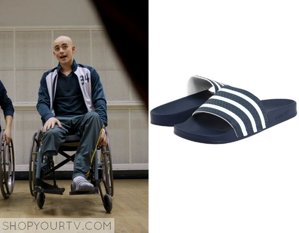 File:Leo-shoes.png