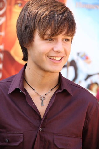File:Nolan-Sotillo2.jpg