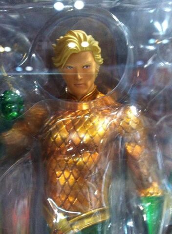 File:C2e22014-aquamandoll.jpg