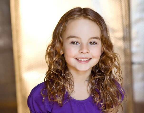 File:Skyler Wexler3.jpg