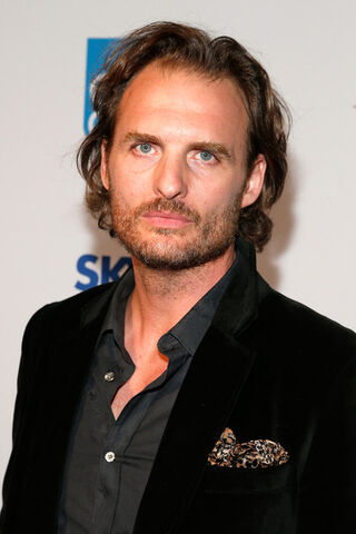 File:Greg+Bryk+Variety+Entertainment+One+Celebrates+UNe6tsVPvadl.jpg