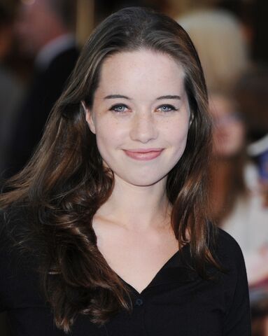 File:936full-anna-popplewell.jpg