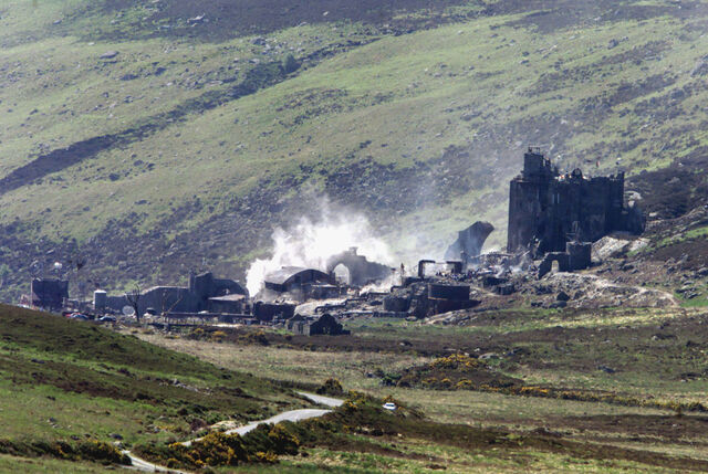File:Rof castle1.jpg