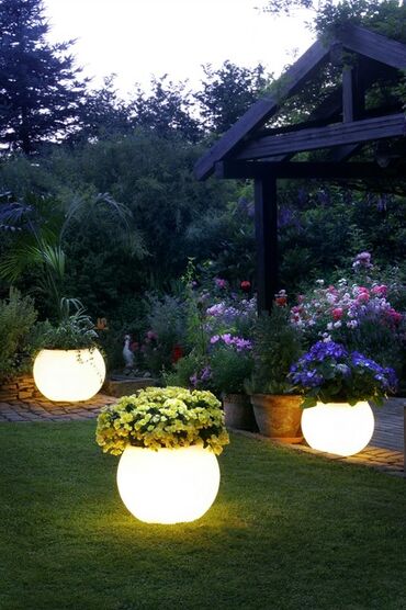 Contemporary-outdoor-lighting