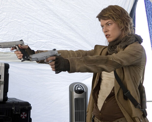 File:ResidentEvil Alice-009.jpg