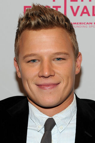 File:Chris Egan.jpg