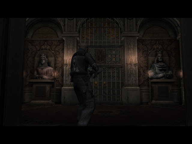 File:QueenKingStatues.png