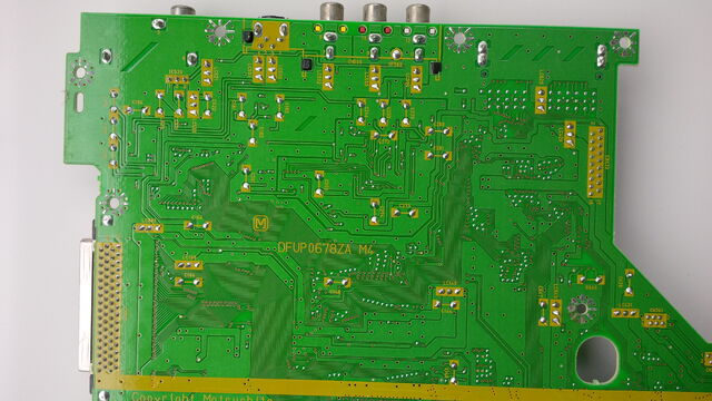 File:FZ-10 mainboard underside 02.jpg