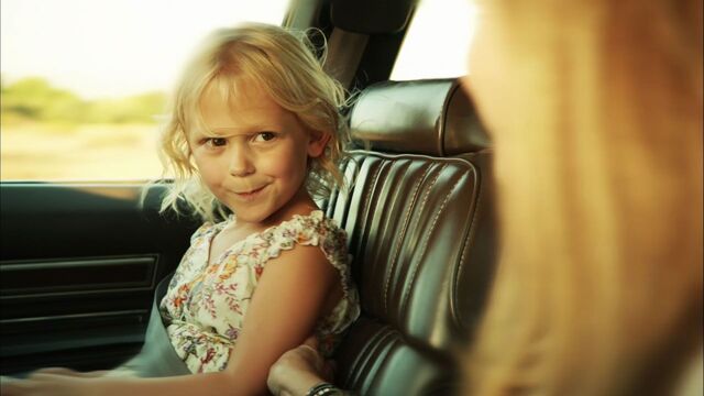 Arquivo:Emily Child.jpg