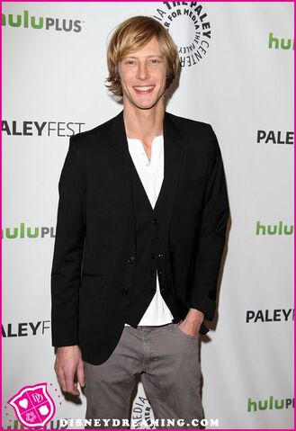 File:Gabriel-Mann-Revenge-PaleyFest-2012.jpg