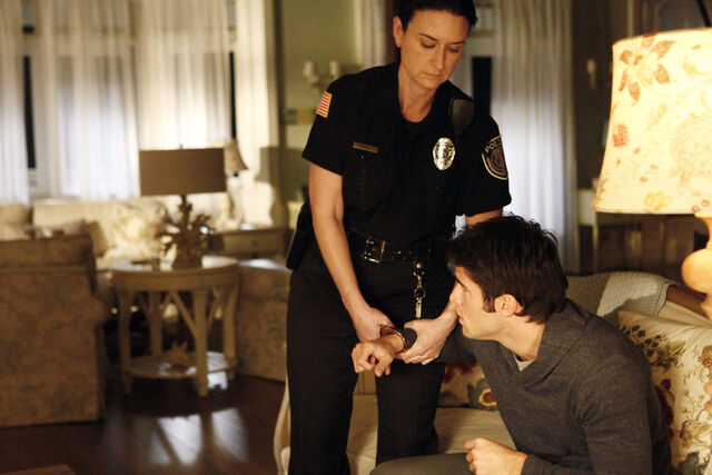 File:Revenge 1x16.jpg