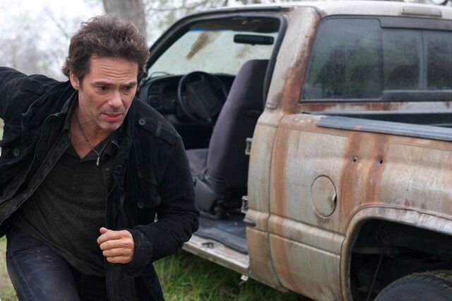 File:-revolution--season-2x19-14.jpg