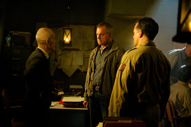 File:Revolution 2x08-12.jpg