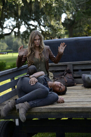 File:Revolution 1x06-5.jpg