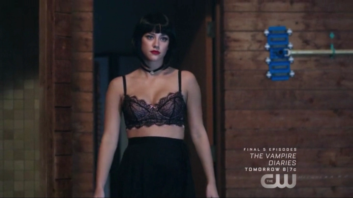 Image - Season 1 Episode 3 Body Double Betty with black wig 1.png
