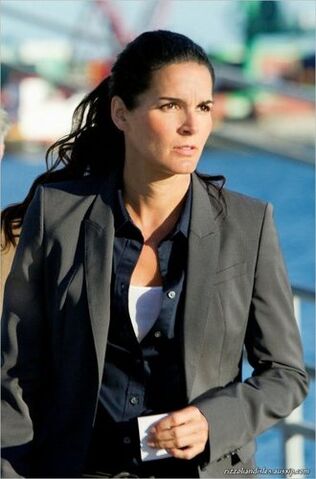 File:Episode-2-09-Gone-Daddy-Gone-Promotional-Photos-rizzoli-and-isles-24819255-330-500.jpg