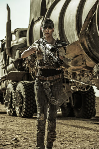 File:Ss-mad-max-fury-road-103k.jpg