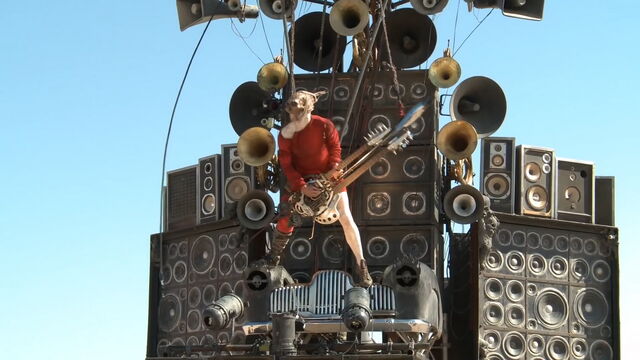 File:Car-madmax-75d.jpg