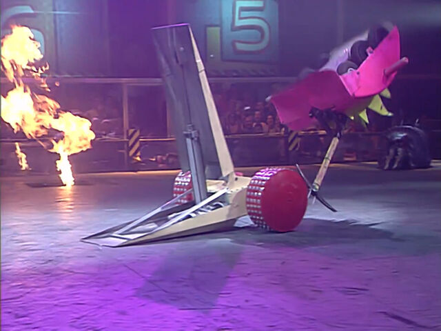 File:Wheely big cheeses flipper.jpg