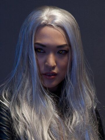 File:CalLeandros-DelilahModel.jpg