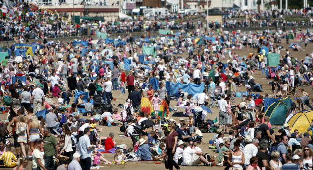 File:Crowd.jpg-2694.jpg