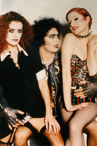 File:RHPS-FrankColumbiaMagentaLap.jpg
