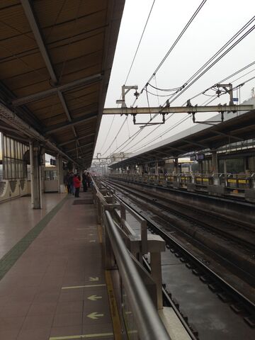 File:Shilonglümetrostation.jpeg