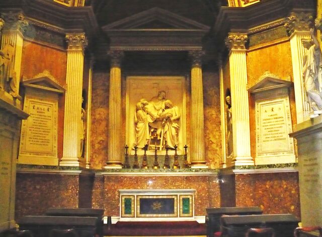 File:The Torlonia family Chapel, St John Lateran-2008 485.jpg