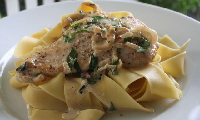 File:Tarragon-chicken.jpg