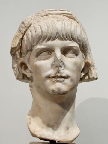 Datei:450px-Young Nero Palatino Inv616.jpg