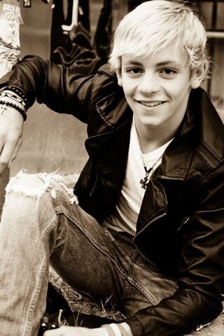 File:Ross Lynch (8).jpg