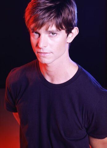 File:Maxevans.jpg
