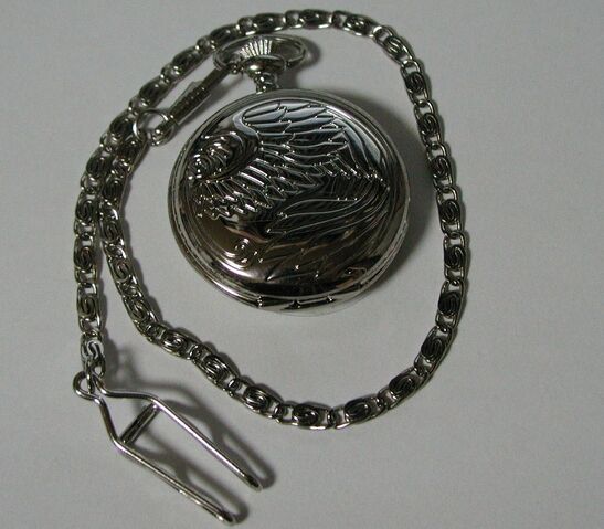 File:Suigintou Watch.jpg