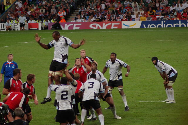 File:Line out jumper.jpg