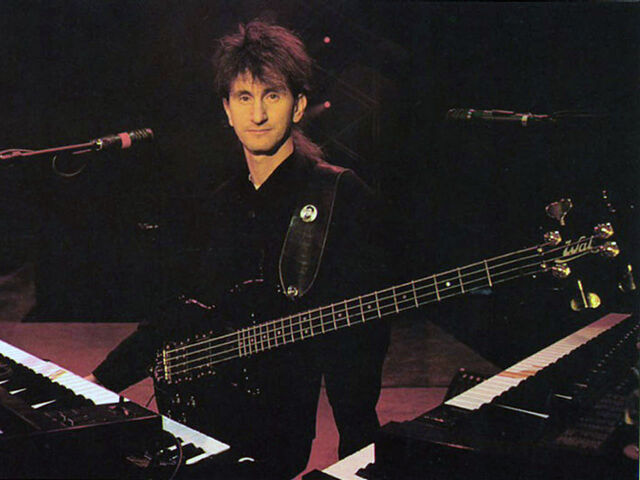 File:Wal, Black.jpg