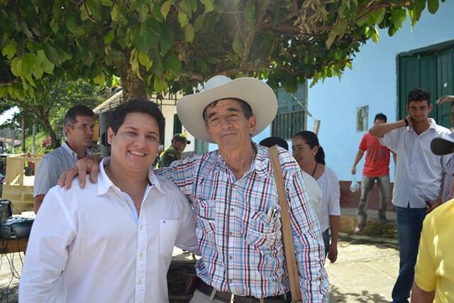 Archivo:Presidente de la Junta de Ferias y Fiestas 2013 y Consejal Raúl Amorocho.jpg