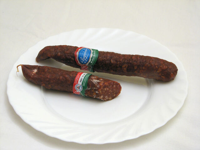 File:Gyulai kolbasz.jpg
