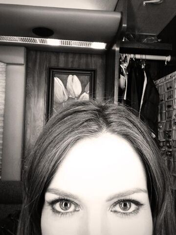 File:Darby-makeup.jpg