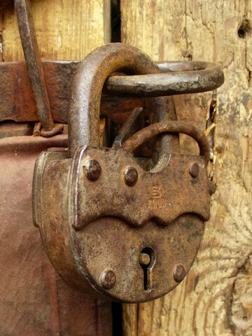 File:Padlock 009.jpg