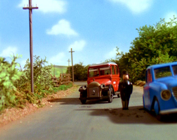 File:CarolineandtheFatController.png