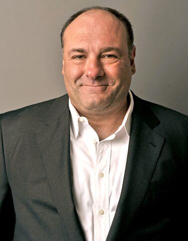 File:1371744476 james-gandolfini-560.jpg