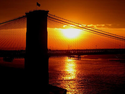 Brooklyn-bridge-sunset-silhouette-samuel-kessler