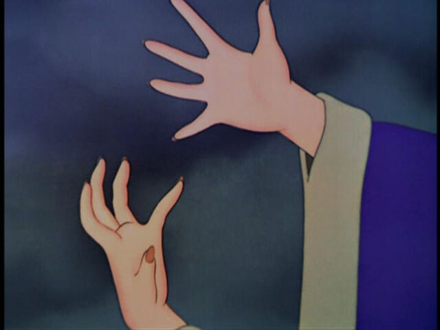 File:TheEvilQueen'sHands.jpg