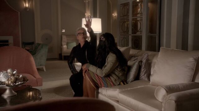 File:Normal ScreamQueens111 0190.jpg