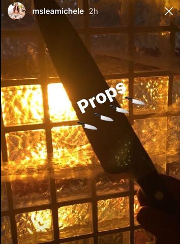 Archivo:Bts2x4props.jpg