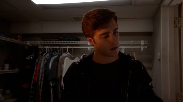 File:Normal ScreamQueens112 0591.jpg