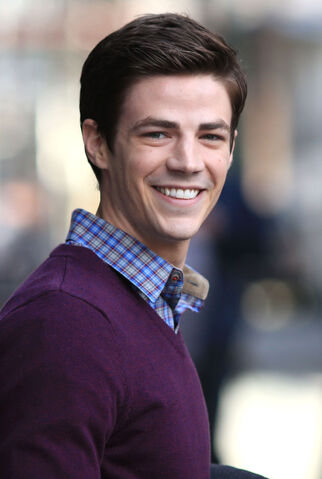 File:Grant-Gustin-Hairstyles-3.jpg