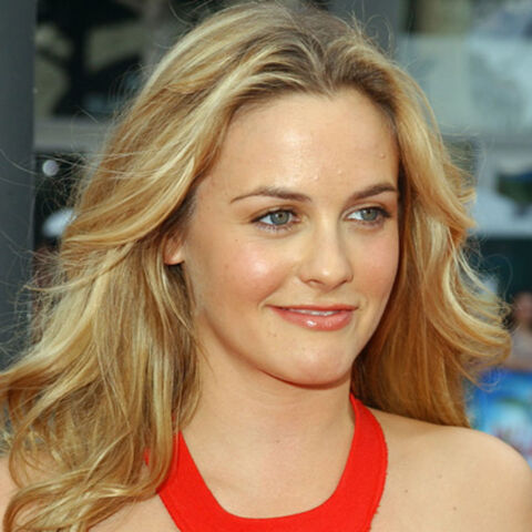 File:Alicia.jpg