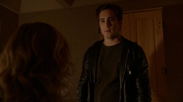 File:Normal ScreamQueens112 0945.jpg