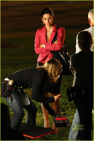 File:Scream4-CourteneyCox2.jpg